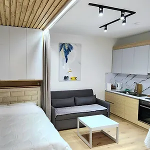 Avalona 1 Apartment